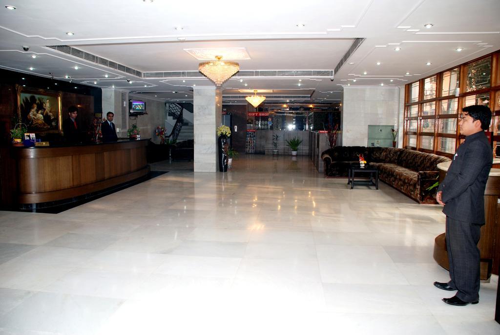 Hotel Regent Continental Delhi  Exterior photo