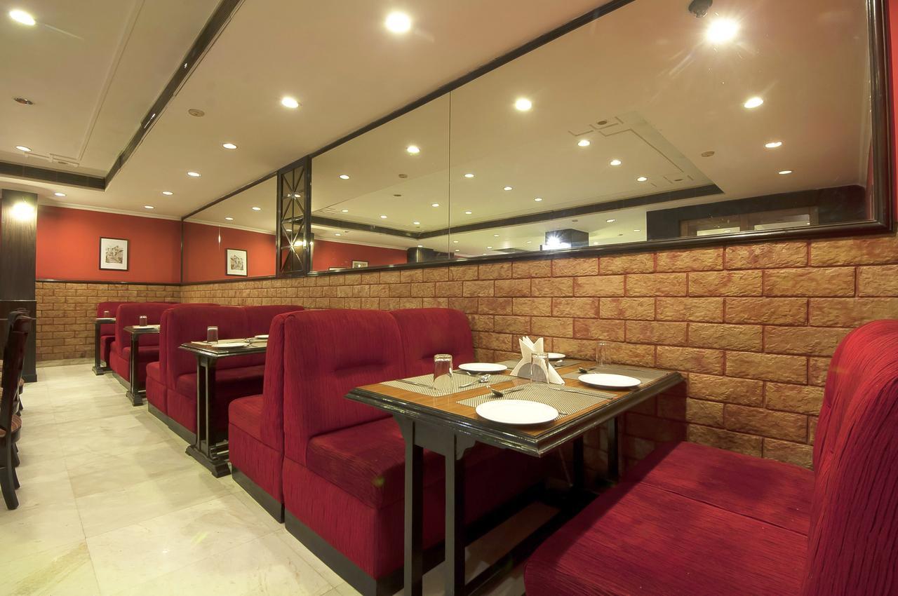 Hotel Regent Continental Delhi  Exterior photo