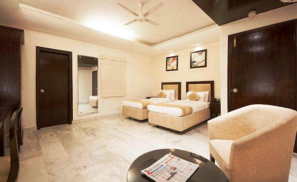 Hotel Regent Continental Delhi  Exterior photo